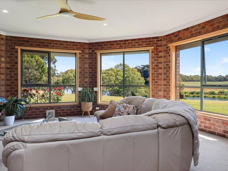 88 Smiths Lane, Allansford For Sale by Farmbuy.com - image 10