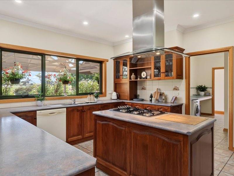 88 Smiths Lane, Allansford For Sale by Farmbuy.com - image 8