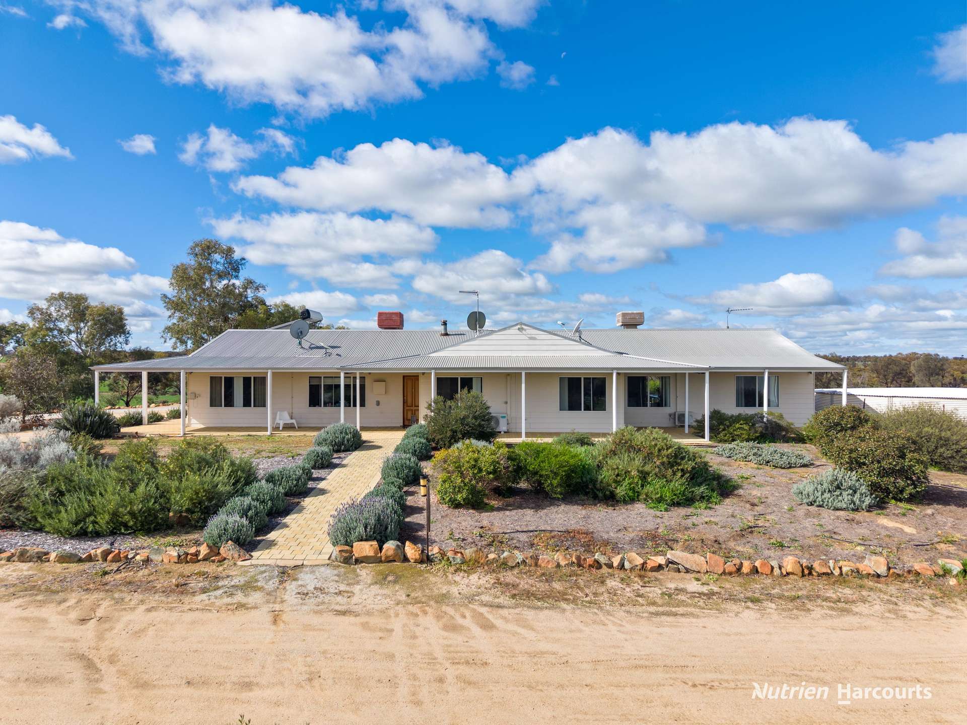 6307 Nungarin-Wyalkatchem Road, Korrelocking For Sale by Farmbuy.com - image 2