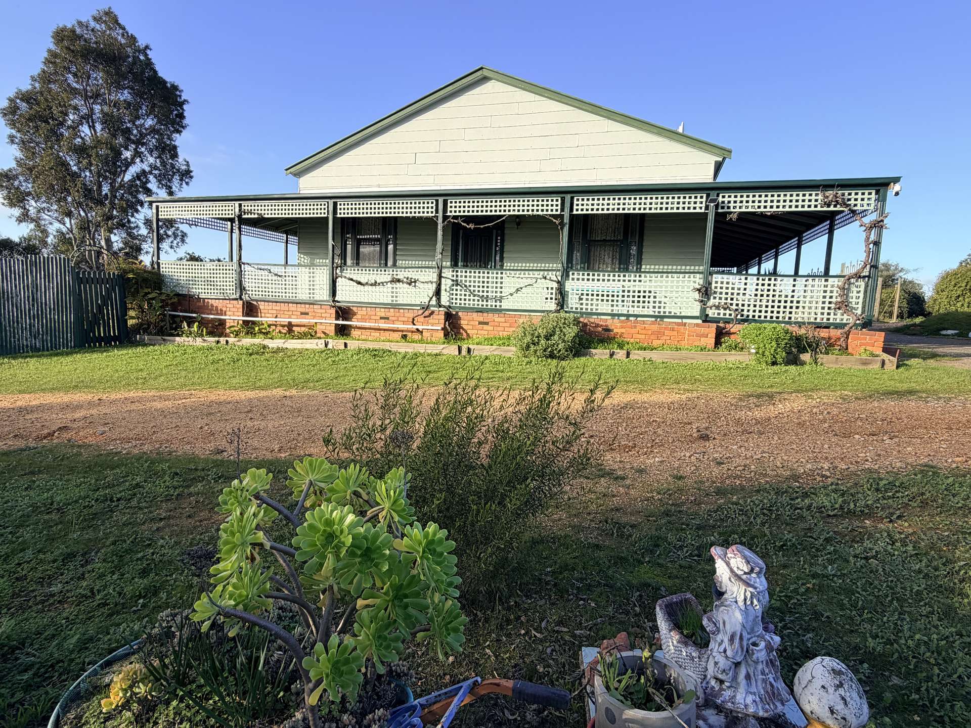 57 Dunlop Road, St Arnaud For Sale by Farmbuy.com - image 2