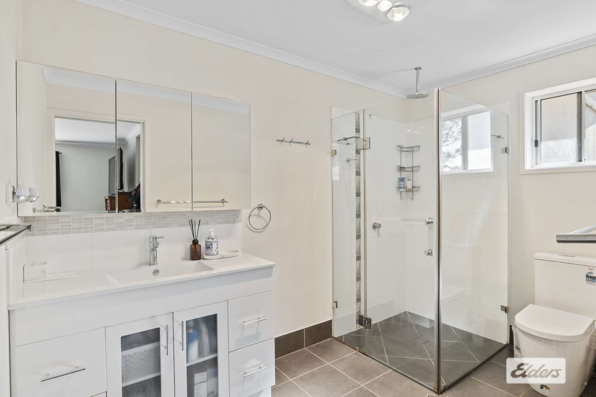 14 Beames Drive, Laidley South For Sale by Farmbuy.com - image 8