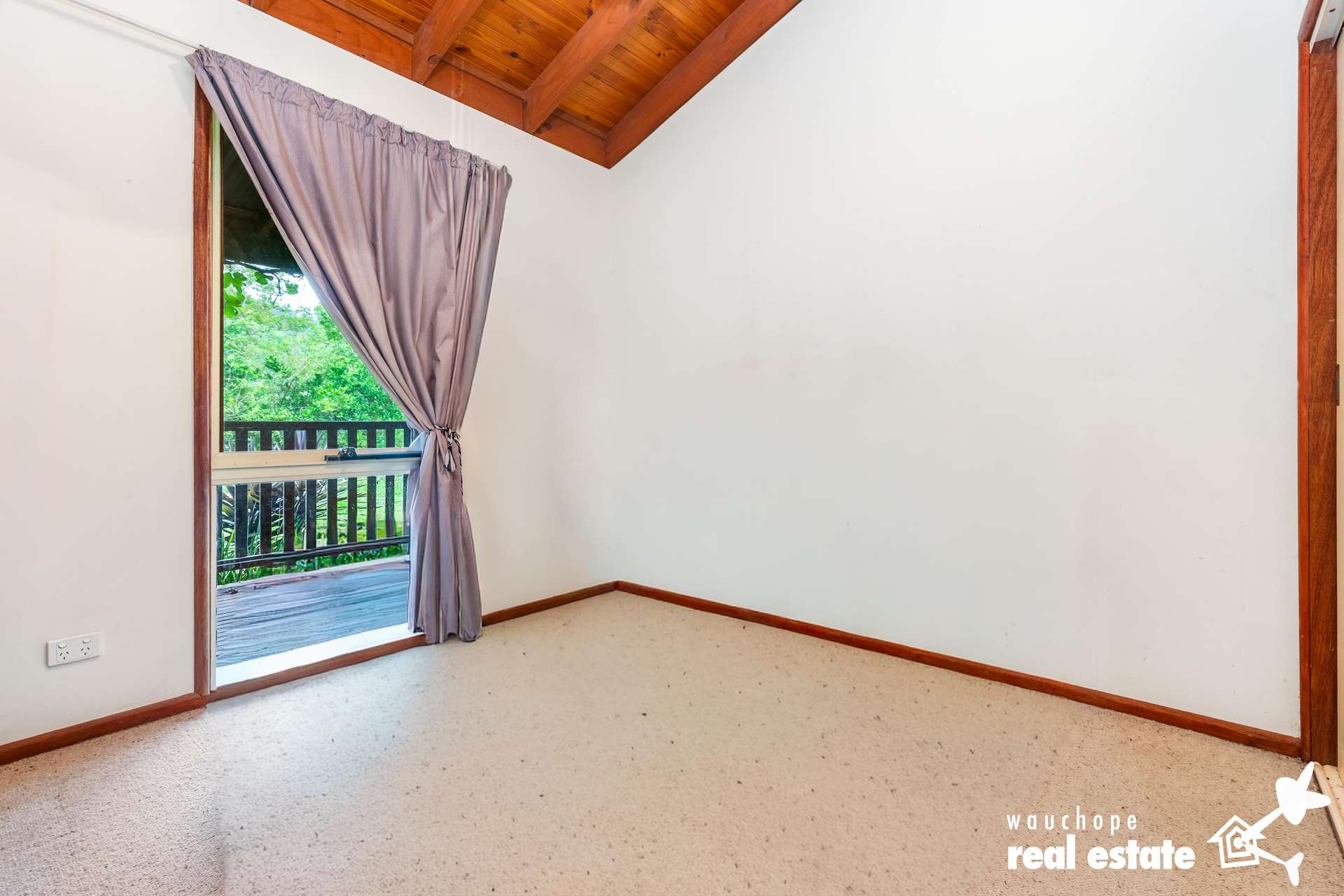 740 Forbes River Road, Birdwood For Sale by Farmbuy.com - image 8