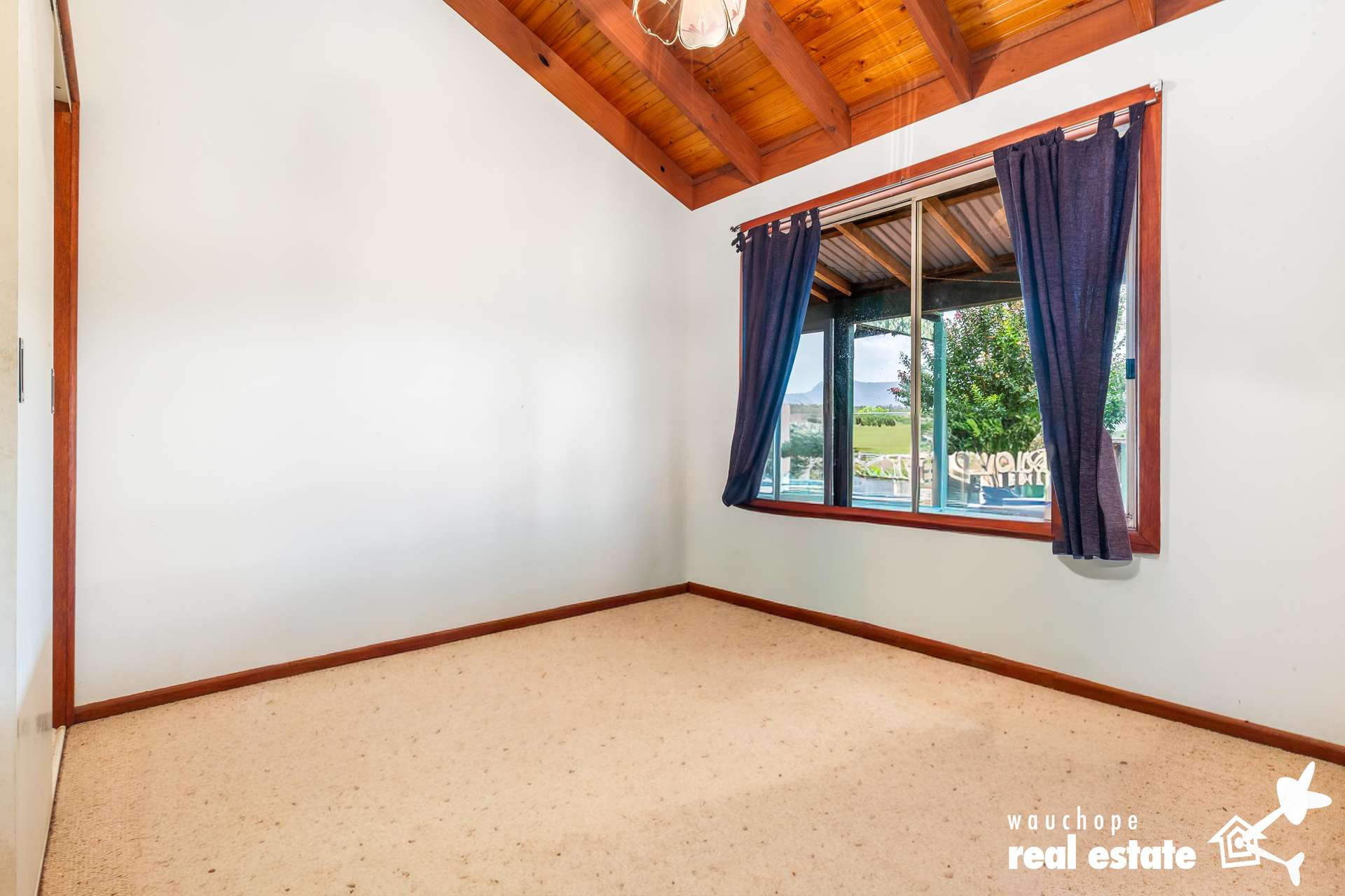 740 Forbes River Road, Birdwood For Sale by Farmbuy.com - image 8