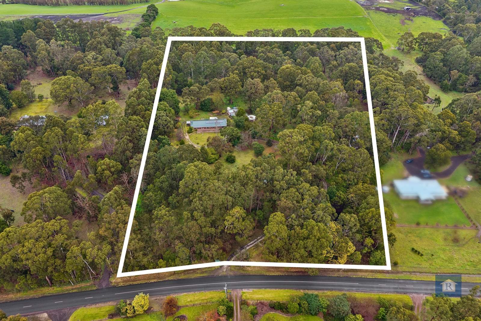 75 Bushbys Road, Barongarook For Sale by Farmbuy.com - image 4