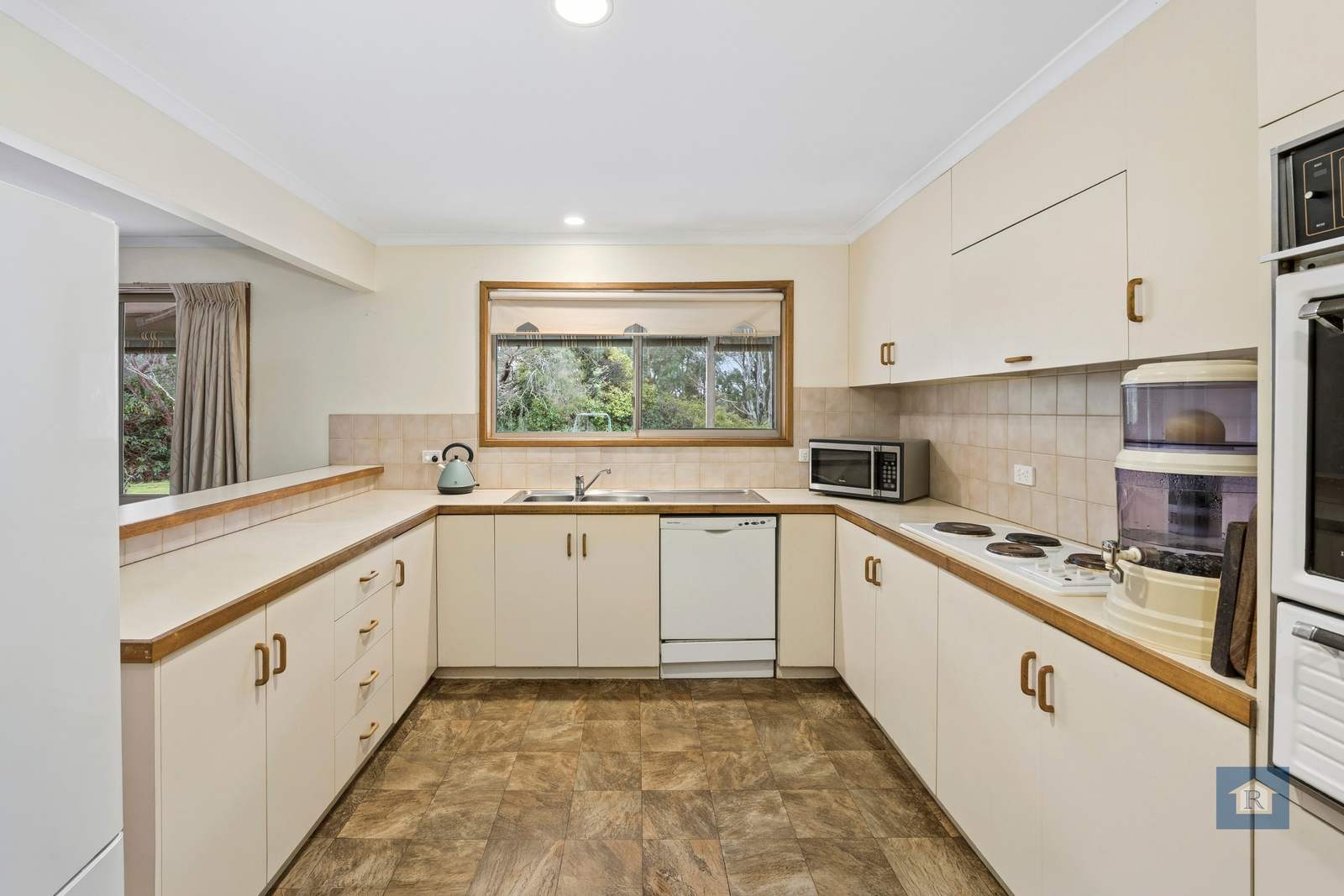 75 Bushbys Road, Barongarook For Sale by Farmbuy.com - image 2