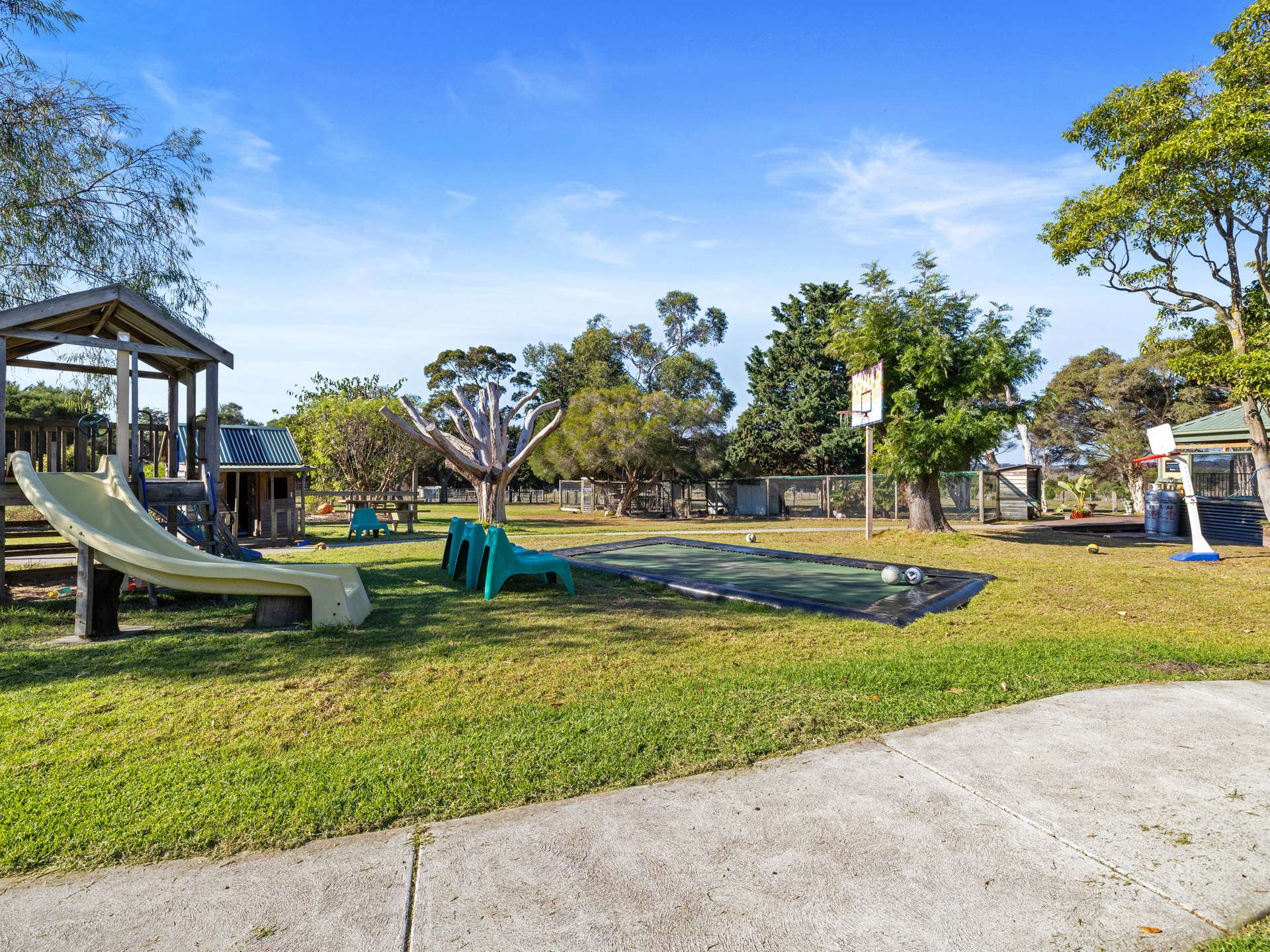 422 Ventnor Road, Ventnor For Sale by Farmbuy.com - image 21