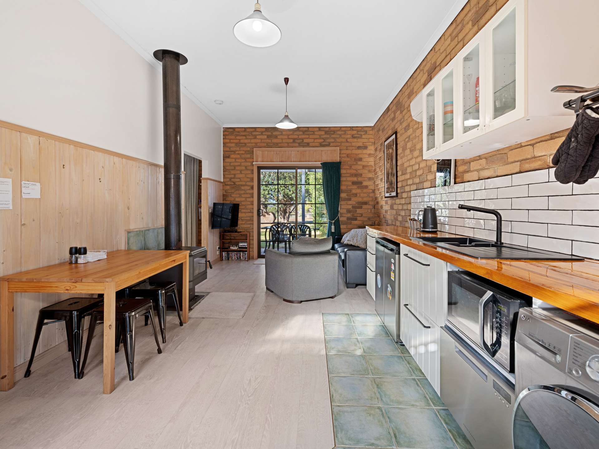 422 Ventnor Road, Ventnor For Sale by Farmbuy.com - image 25