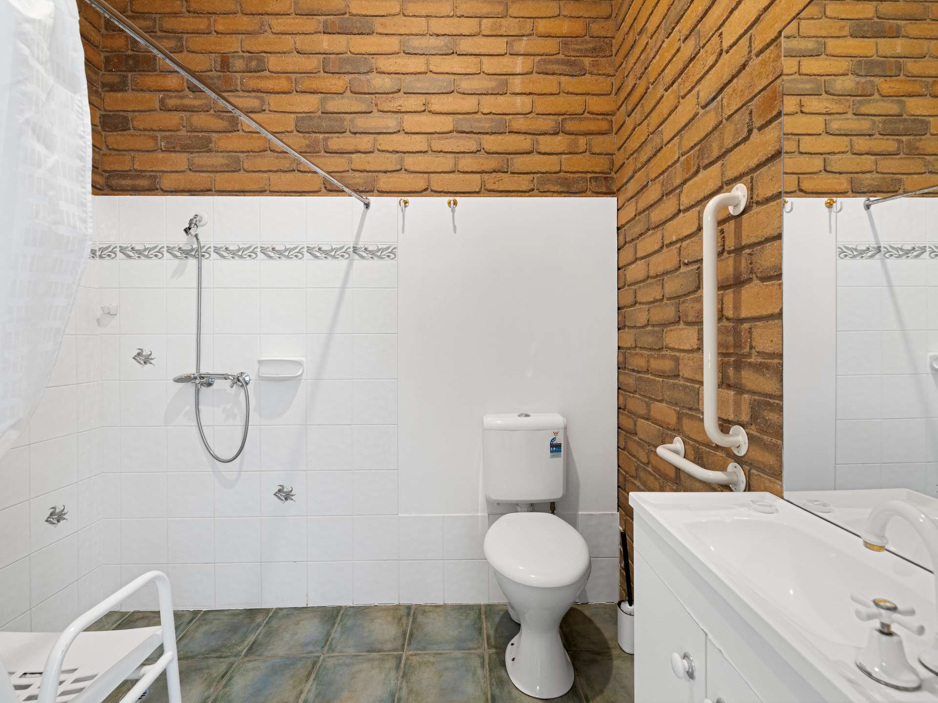 422 Ventnor Road, Ventnor For Sale by Farmbuy.com - image 28