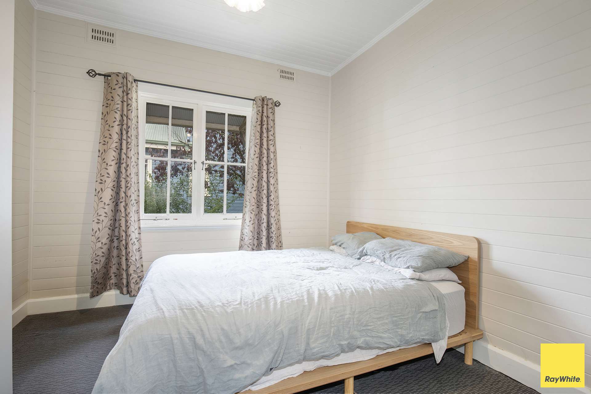 207 Dumaresq Street, Armidale Auction by Farmbuy.com - image 8