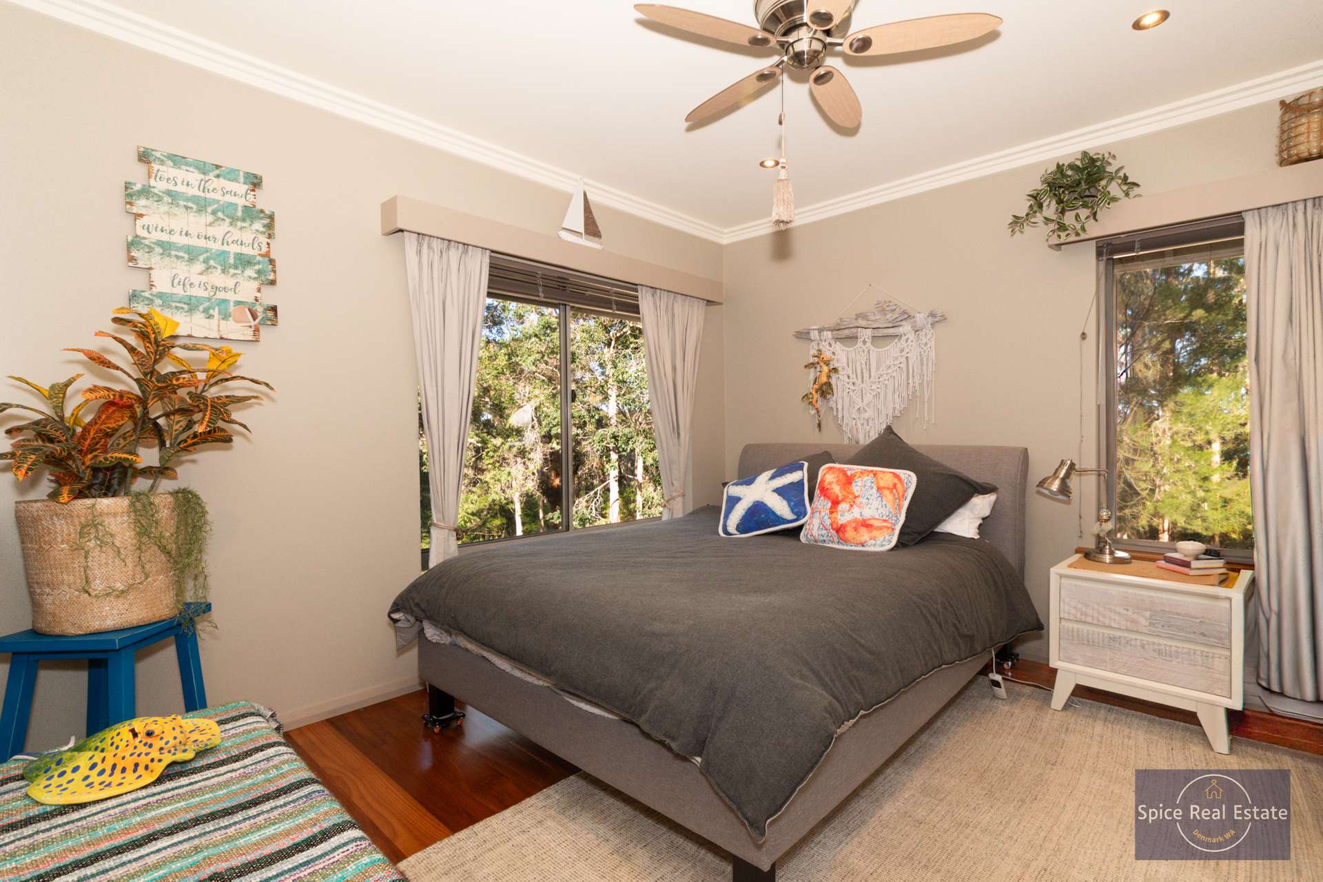 12 Pember Road East, Ocean Beach For Sale by Farmbuy.com - image 12