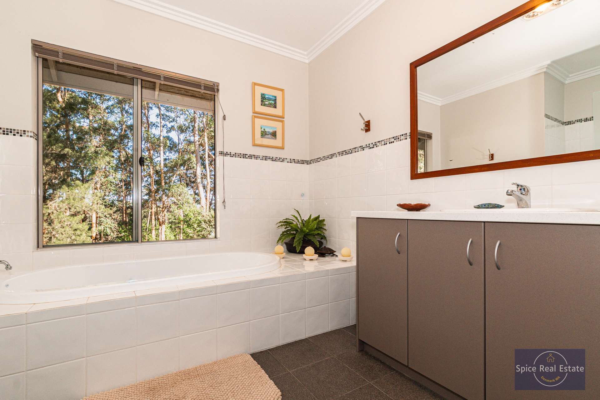 12 Pember Road East, Ocean Beach For Sale by Farmbuy.com - image 13