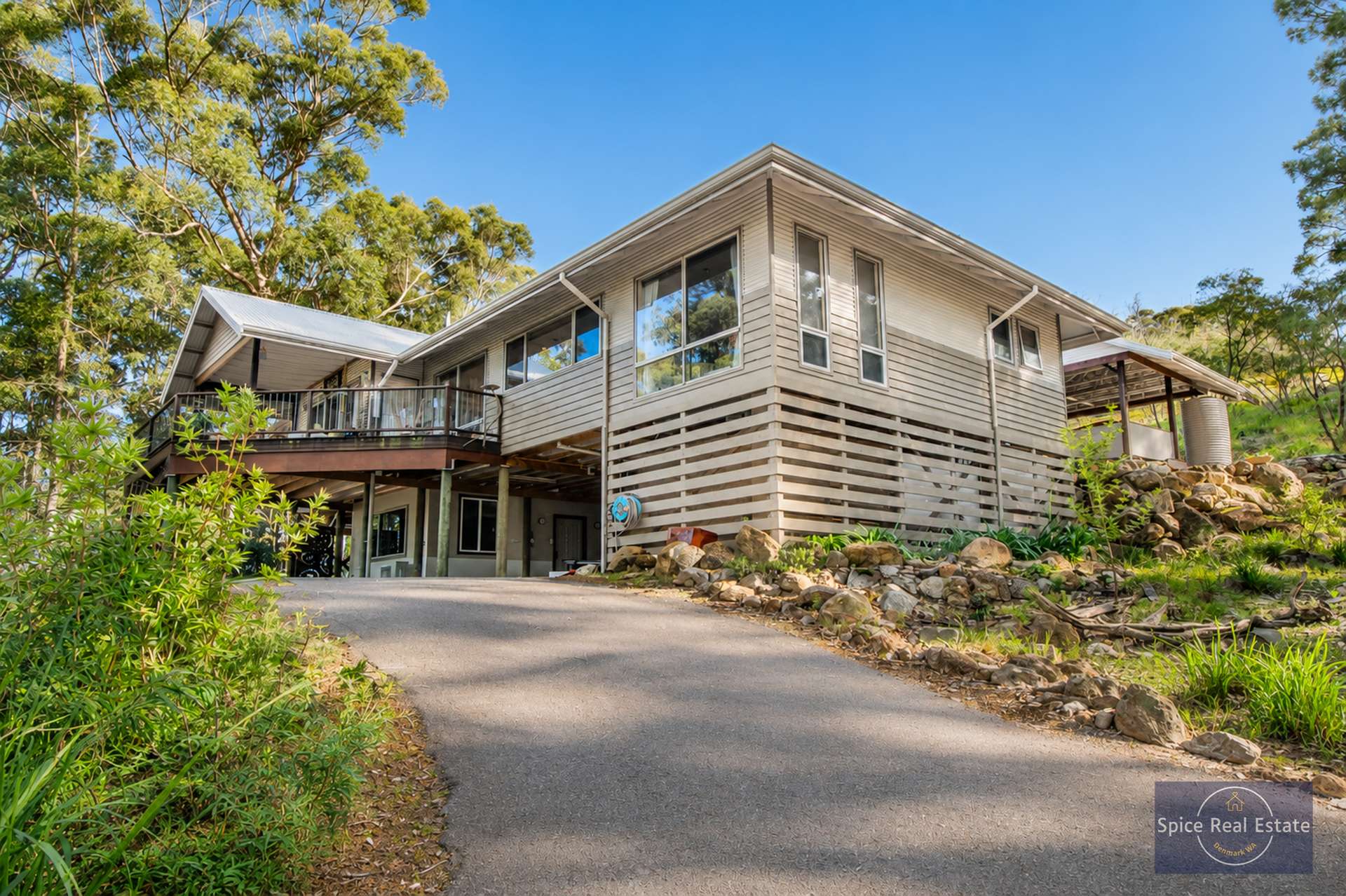 12 Pember Road East, Ocean Beach For Sale by Farmbuy.com - image 3