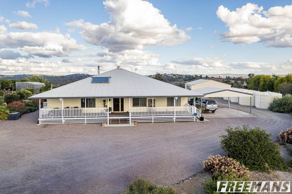 98 Cobby Road, Glan Devon QLD 4615