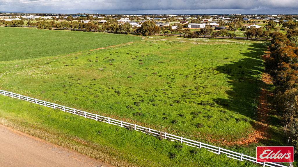 60 Border Drive, Deepdale For Sale by Farmbuy.com - image 11