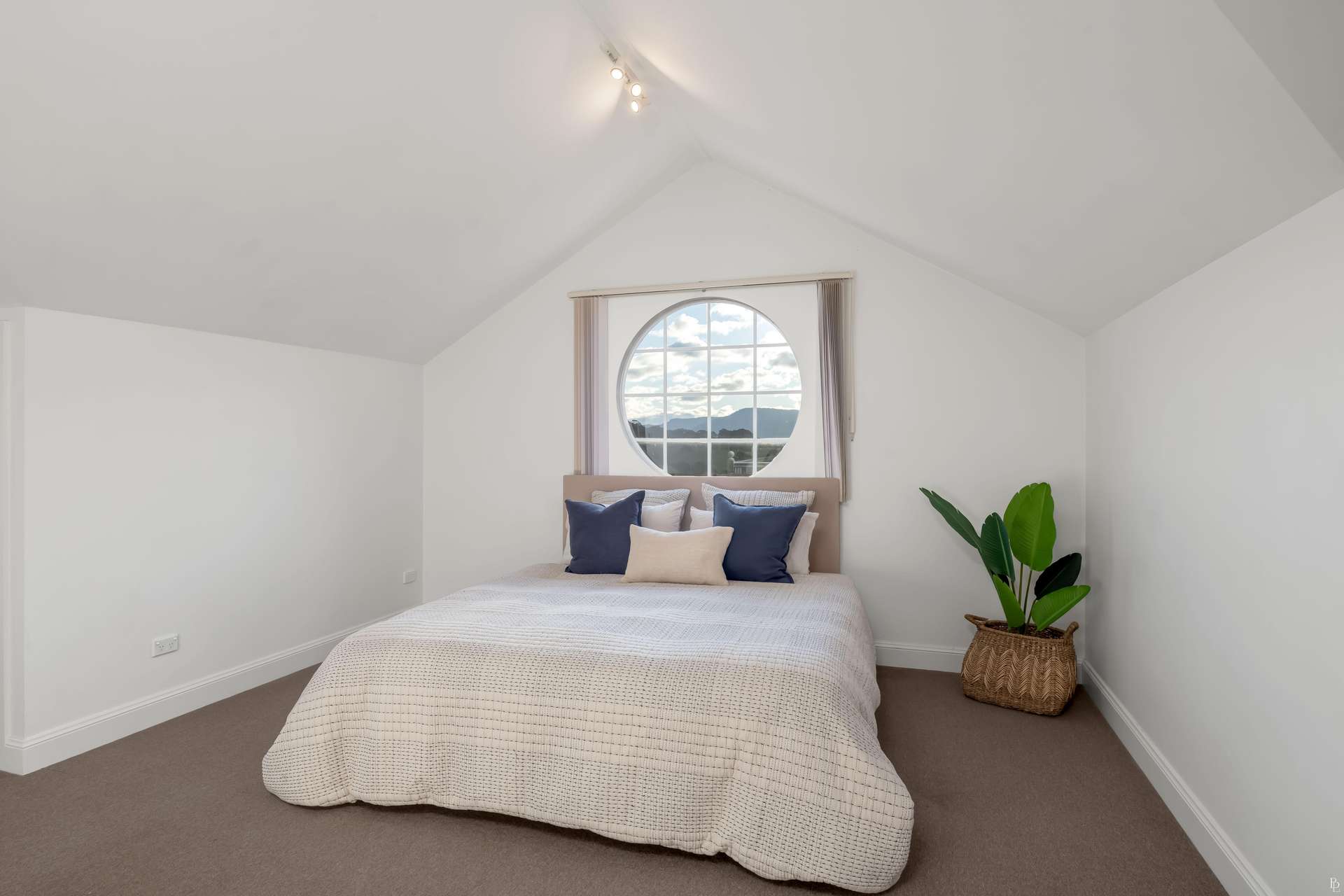 96 Roxbrough Road, Far Meadow For Sale by Farmbuy.com - image 28