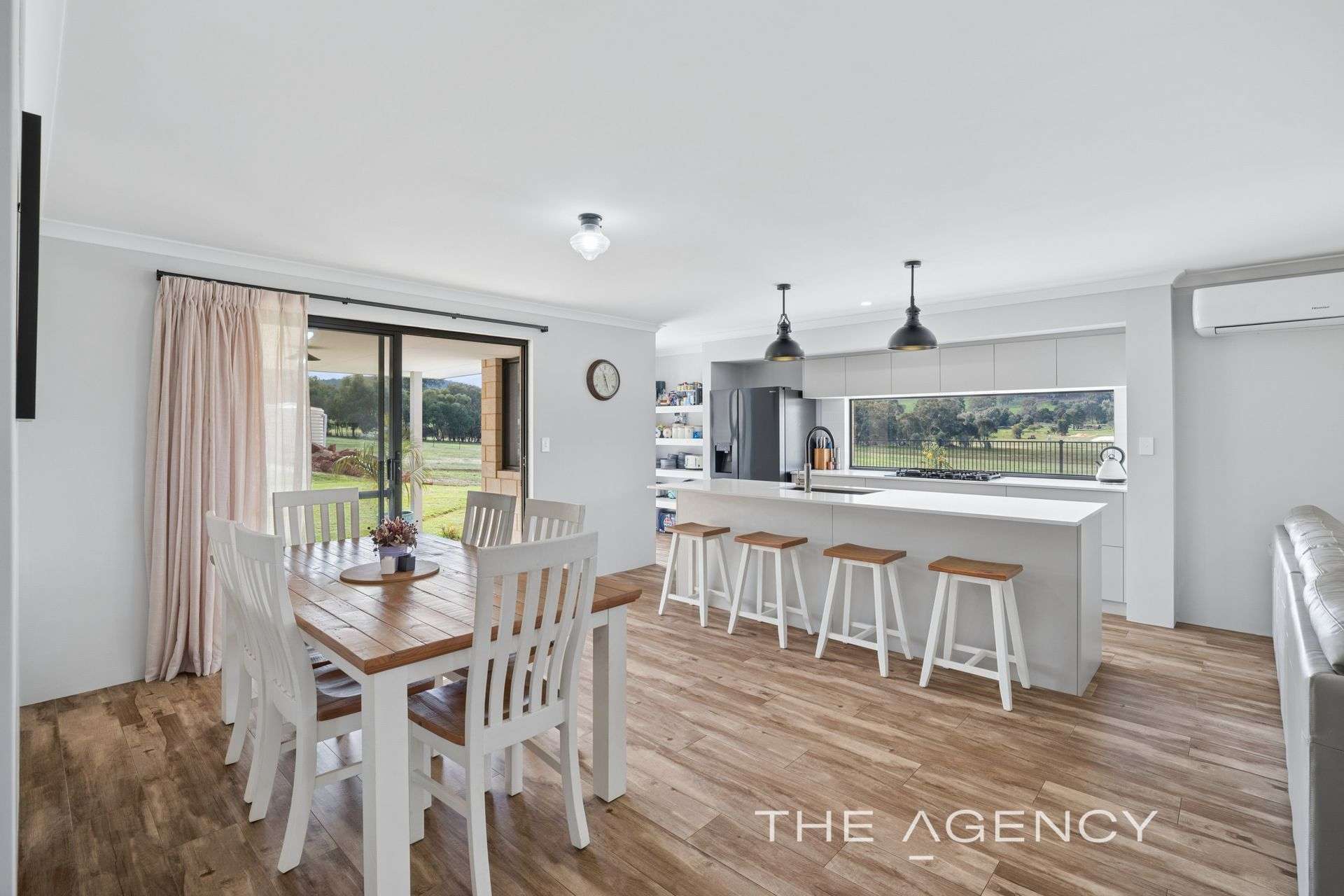19 Sims Road, Bakers Hill For Sale by Farmbuy.com - image 8