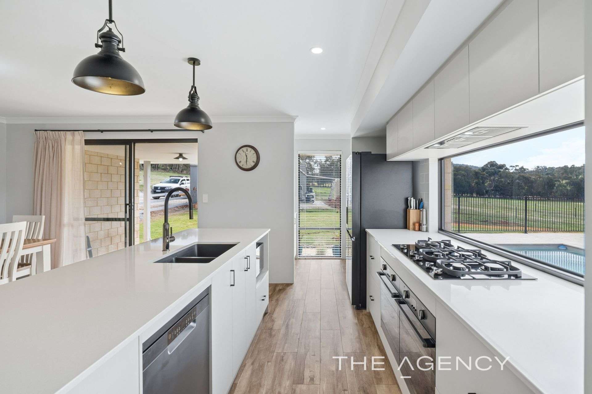 19 Sims Road, Bakers Hill For Sale by Farmbuy.com - image 9