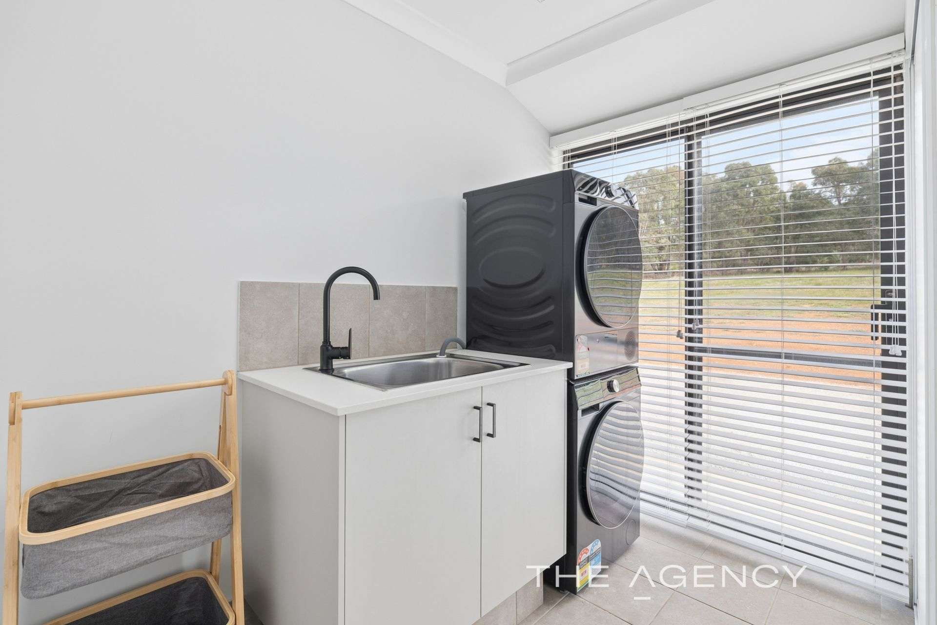 19 Sims Road, Bakers Hill For Sale by Farmbuy.com - image 20