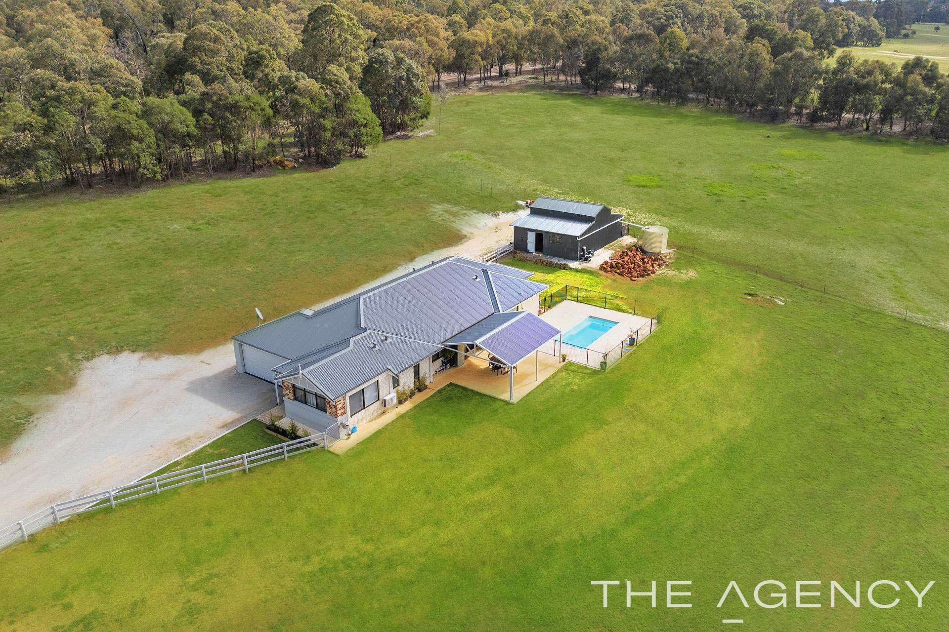 19 Sims Road, Bakers Hill For Sale by Farmbuy.com - image 4