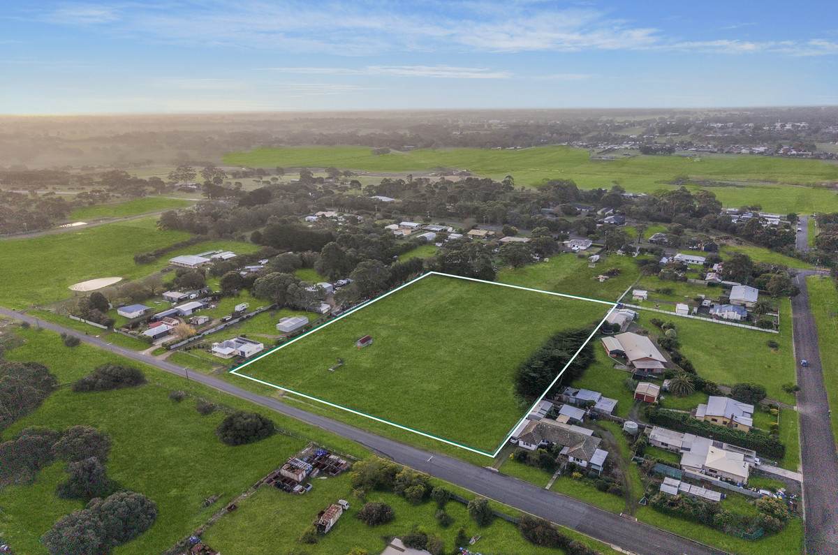 Lot 1, 50 Pioneer Stret, Hamilton For Sale by Farmbuy.com - image 2