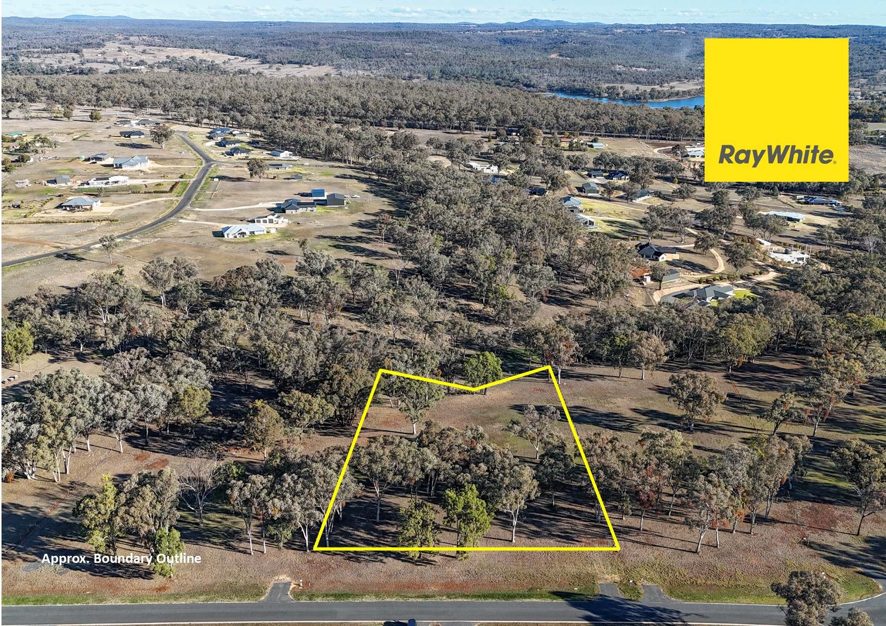 105 Sylvan Drive, Inverell For Sale by Farmbuy.com - image 4