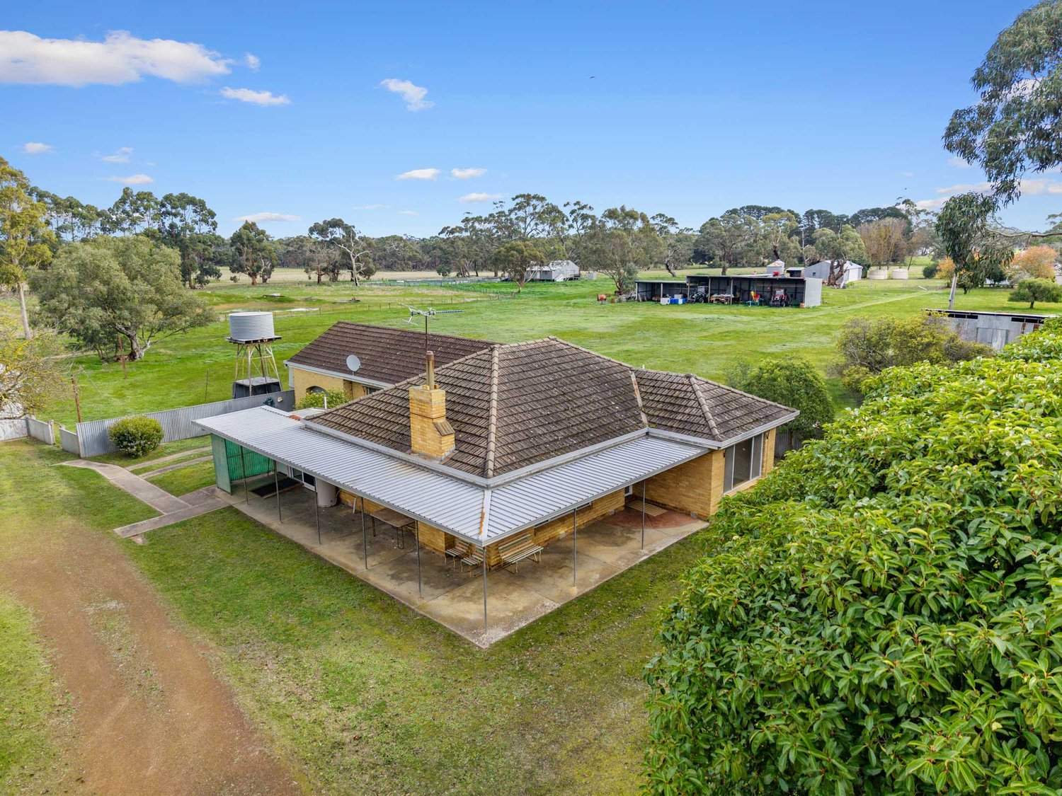 2697 Dunkeld Cavendish Road, Cavendish For Sale by Farmbuy.com - image 25