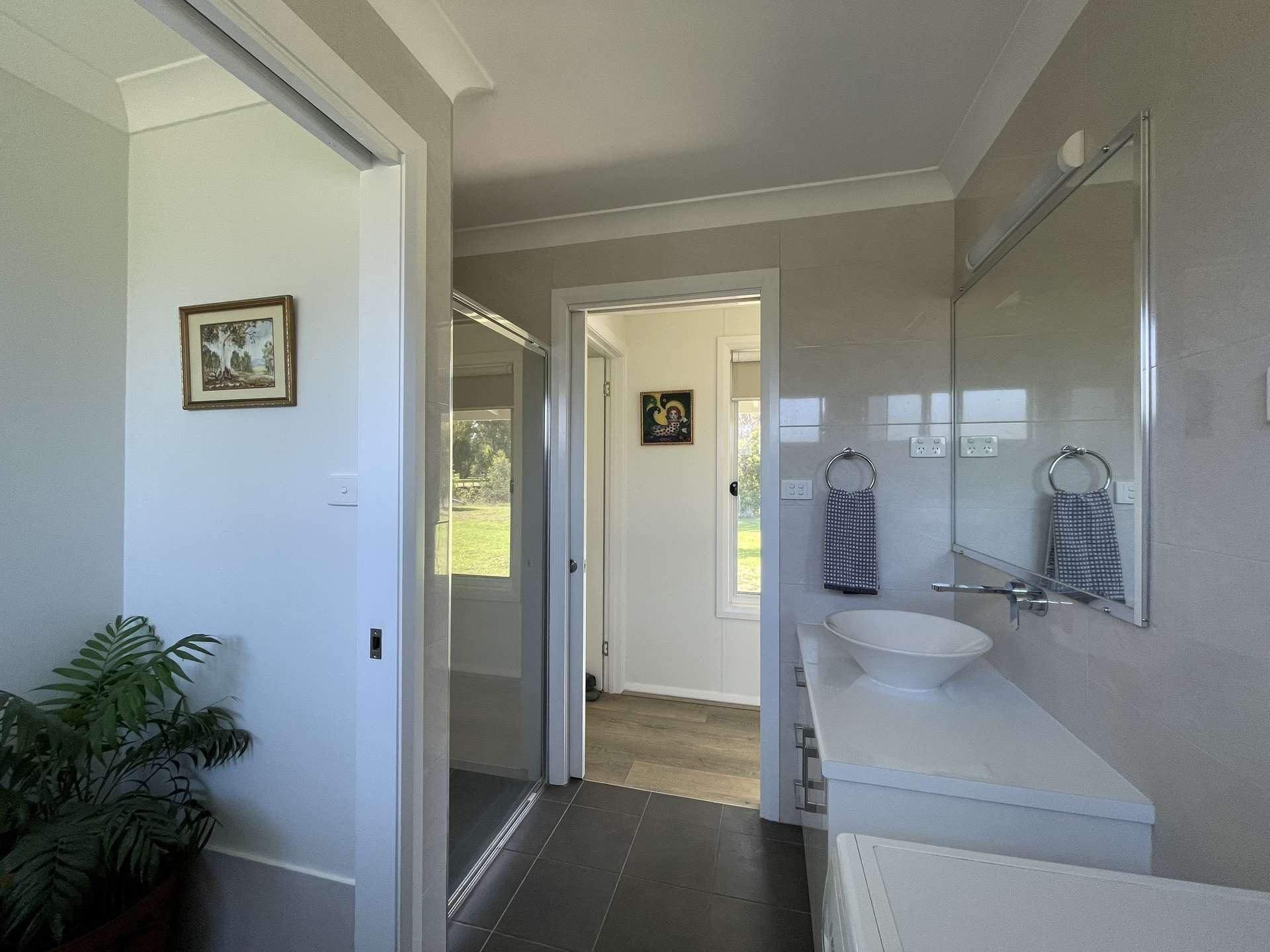 166 Punch Street, Gundagai For Sale by Farmbuy.com - image 11