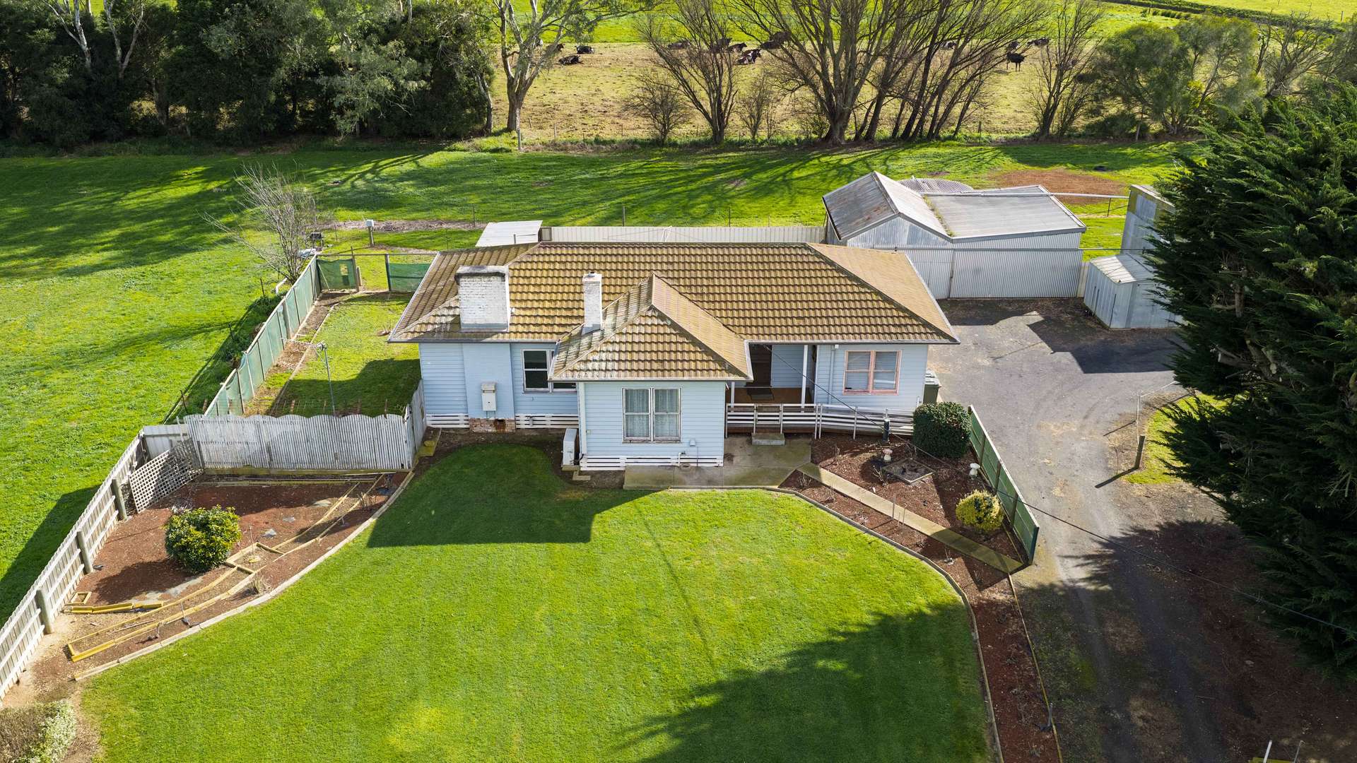1165 Nambrok Road, Denison For Sale by Farmbuy.com - image 1