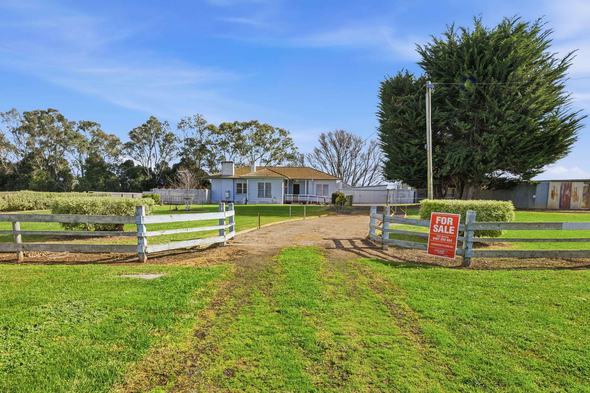 1165 Nambrok Road, Denison For Sale by Farmbuy.com - image 3