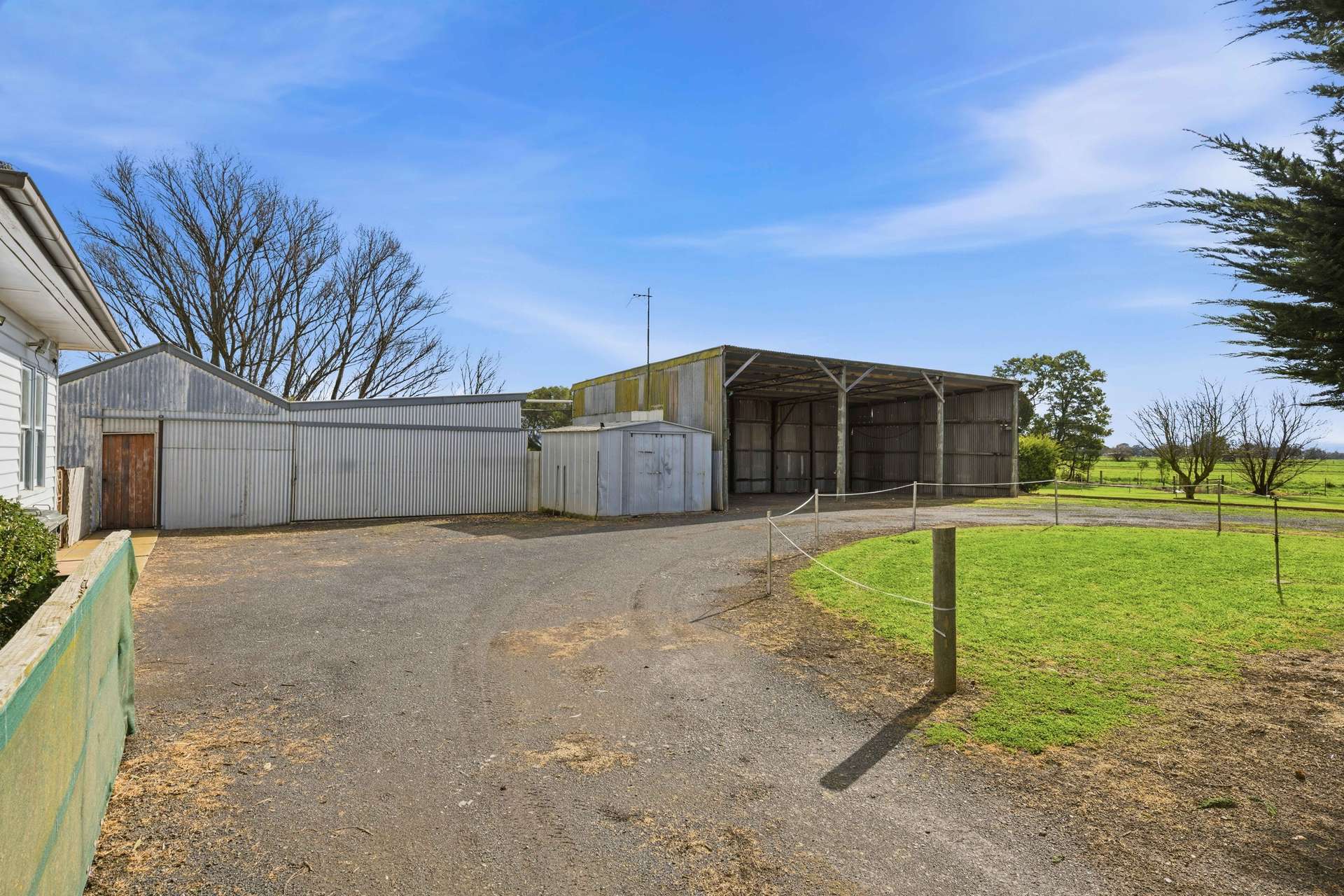 1165 Nambrok Road, Denison For Sale by Farmbuy.com - image 4