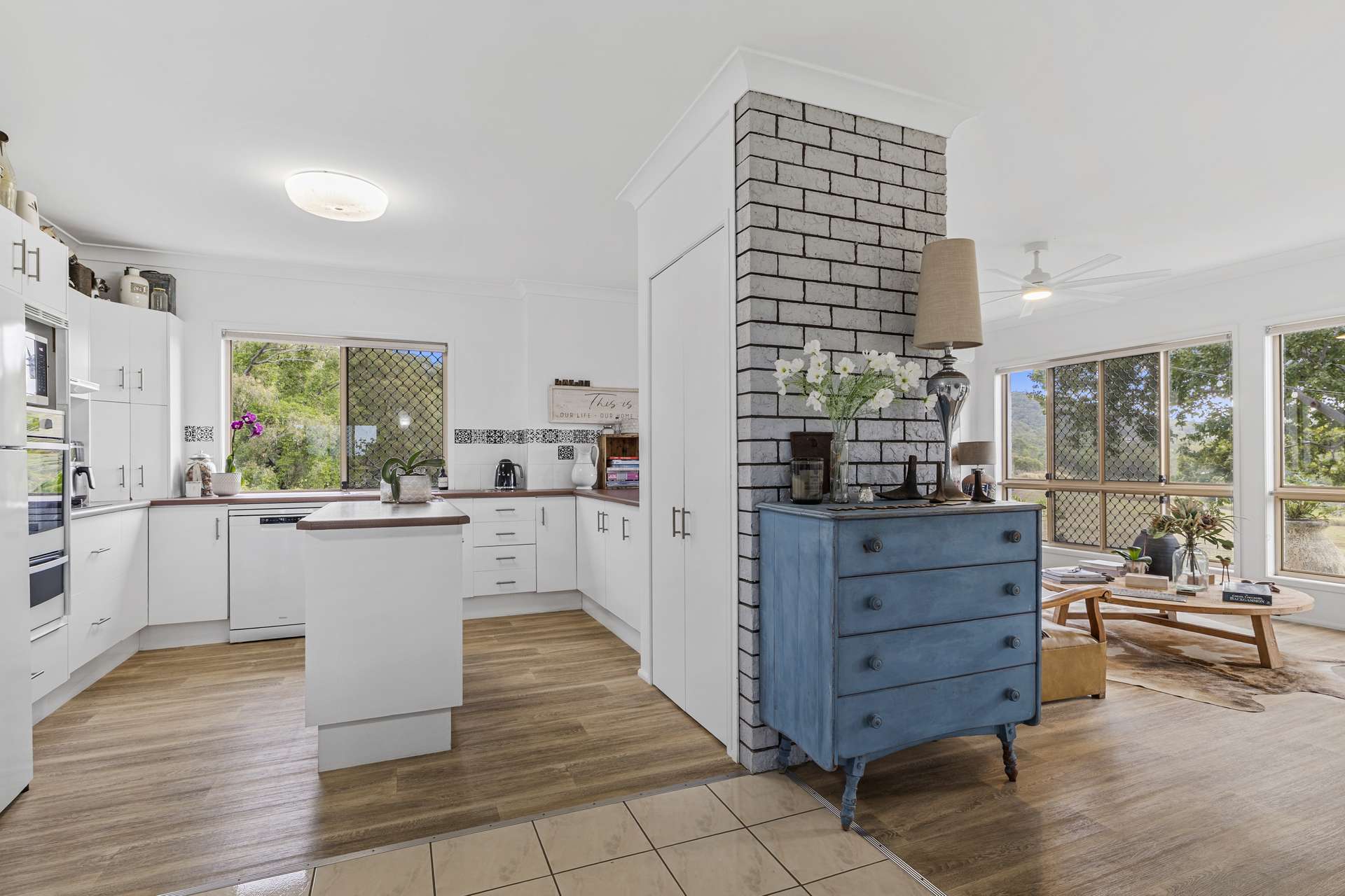 109 Browns Lane, Farnborough Auction by Farmbuy.com - image 11