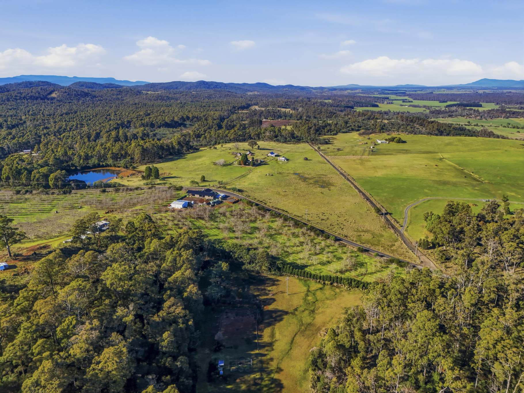 1157 Bridgenorth Road, Bridgenorth For Sale by Farmbuy.com - image 26