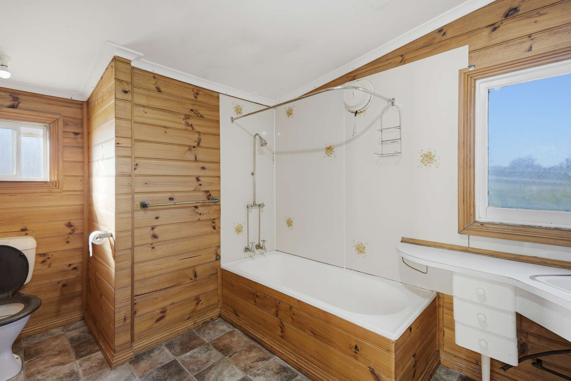 1157 Bridgenorth Road, Bridgenorth For Sale by Farmbuy.com - image 17