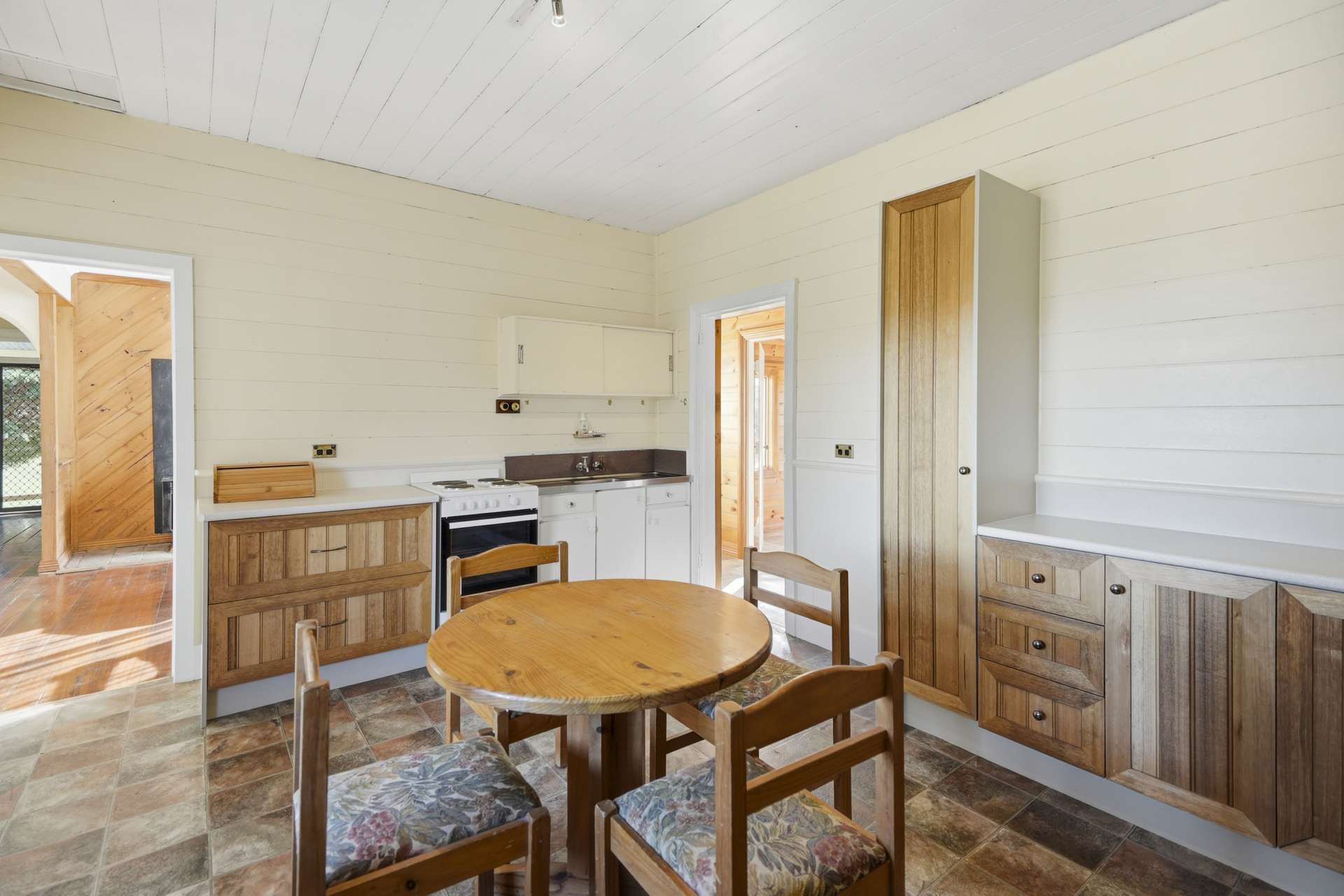 1157 Bridgenorth Road, Bridgenorth For Sale by Farmbuy.com - image 9