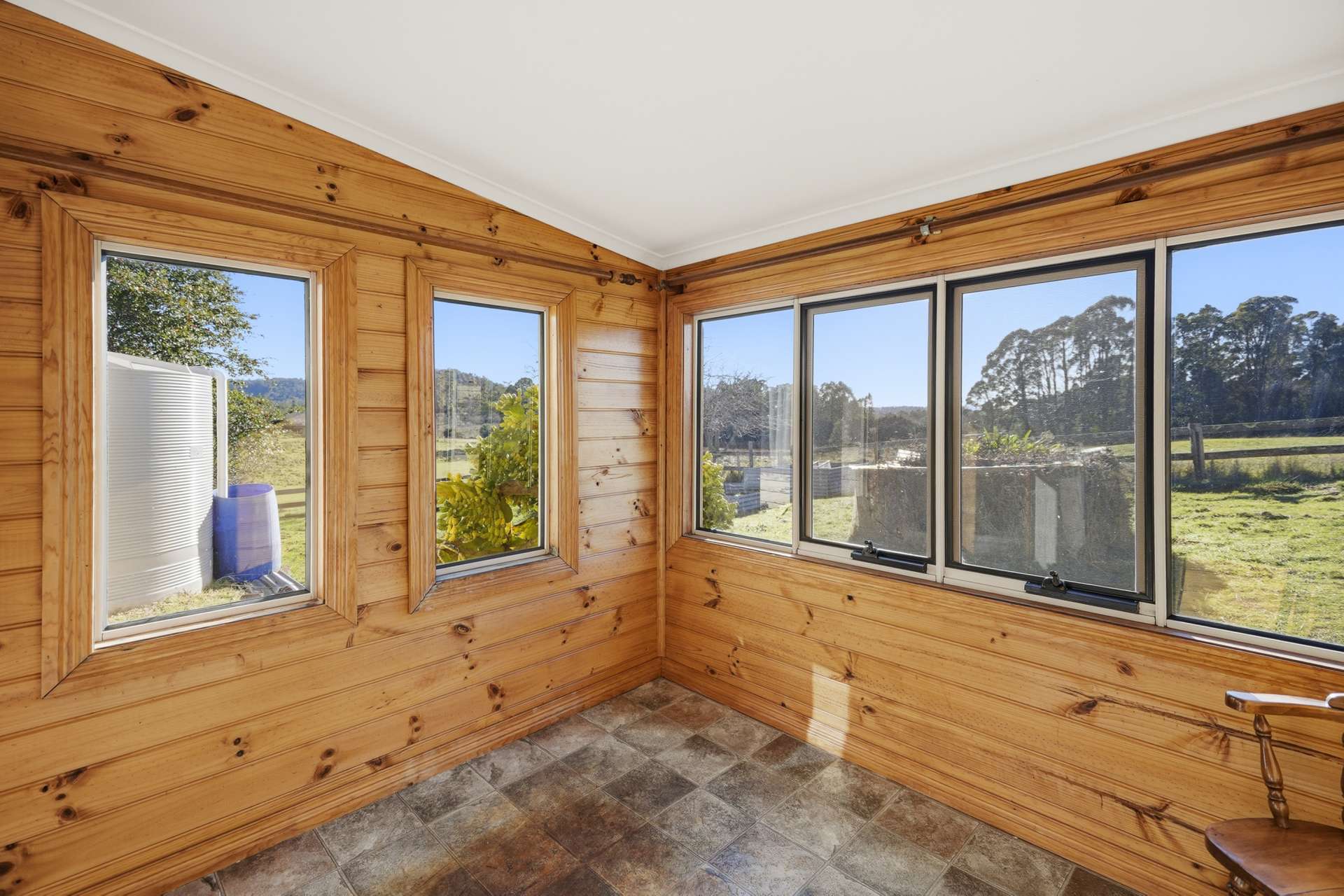1157 Bridgenorth Road, Bridgenorth For Sale by Farmbuy.com - image 16