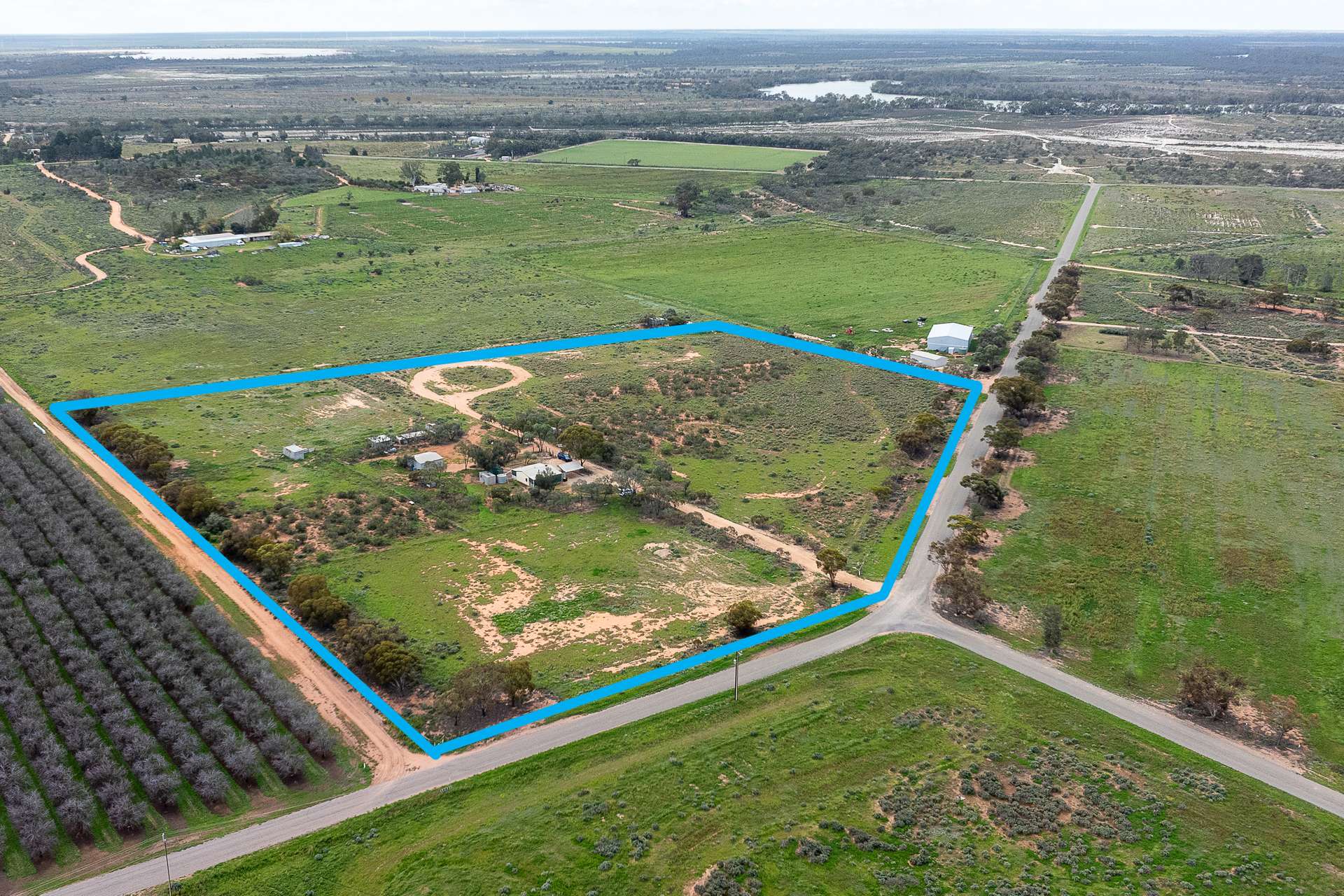 61 Swan Street, Renmark For Sale by Farmbuy.com - image 14
