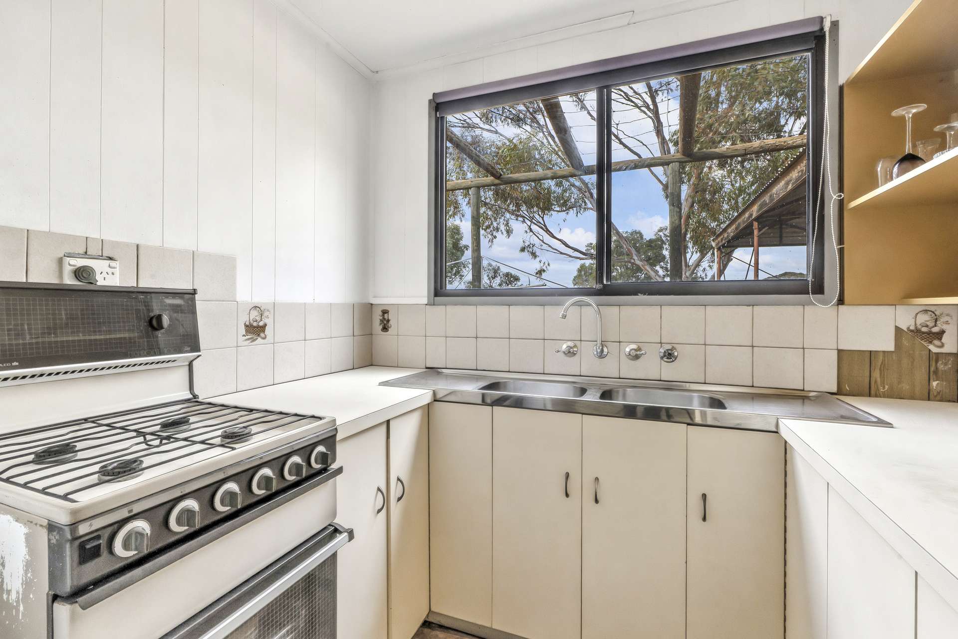 61 Swan Street, Renmark For Sale by Farmbuy.com - image 9