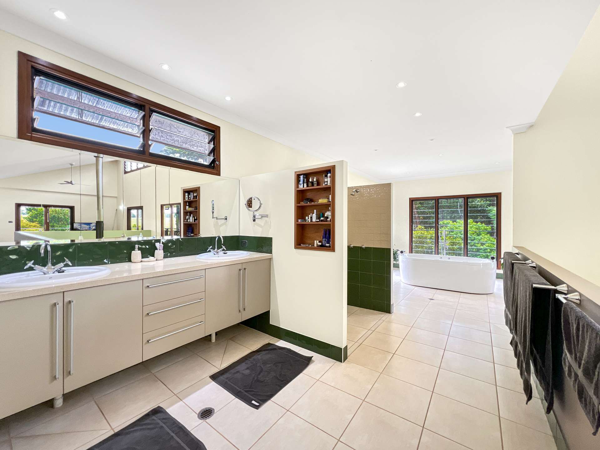 13123 Kennedy Highway, Ravenshoe For Sale by Farmbuy.com - image 11