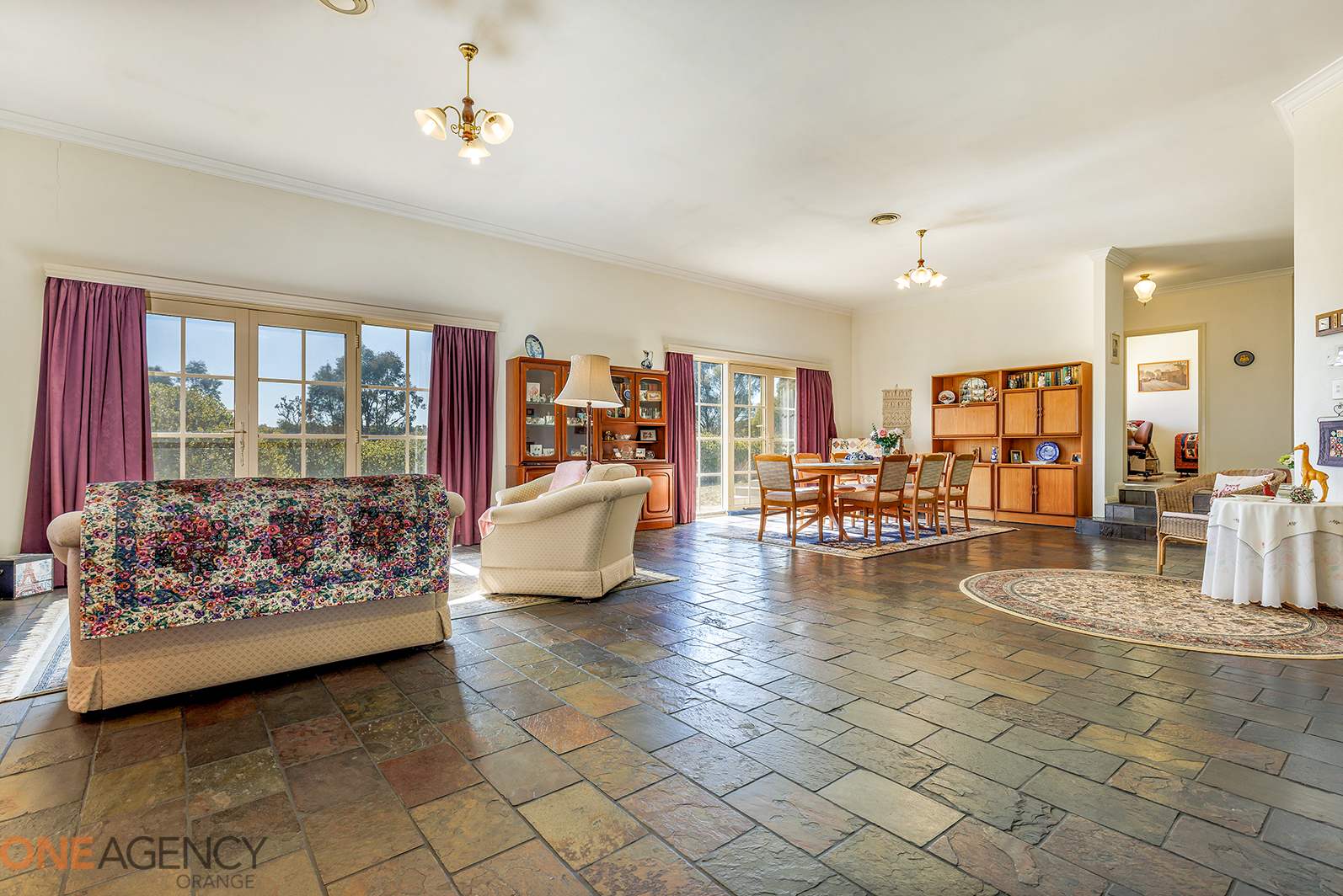 14 Winter Lane, Orange For Sale by Farmbuy.com - image 3