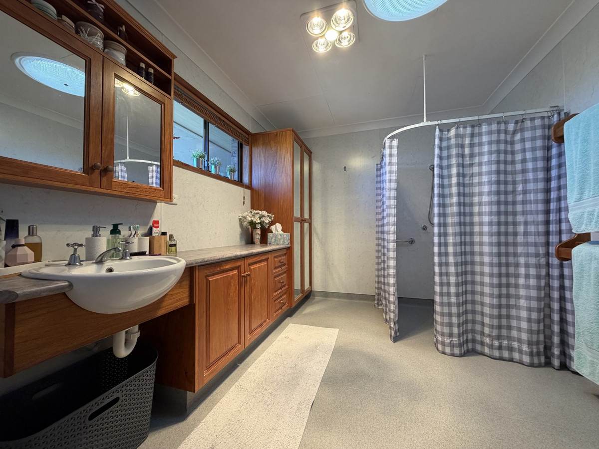 69 Stanley Road, Monto For Sale by Farmbuy.com - image 18