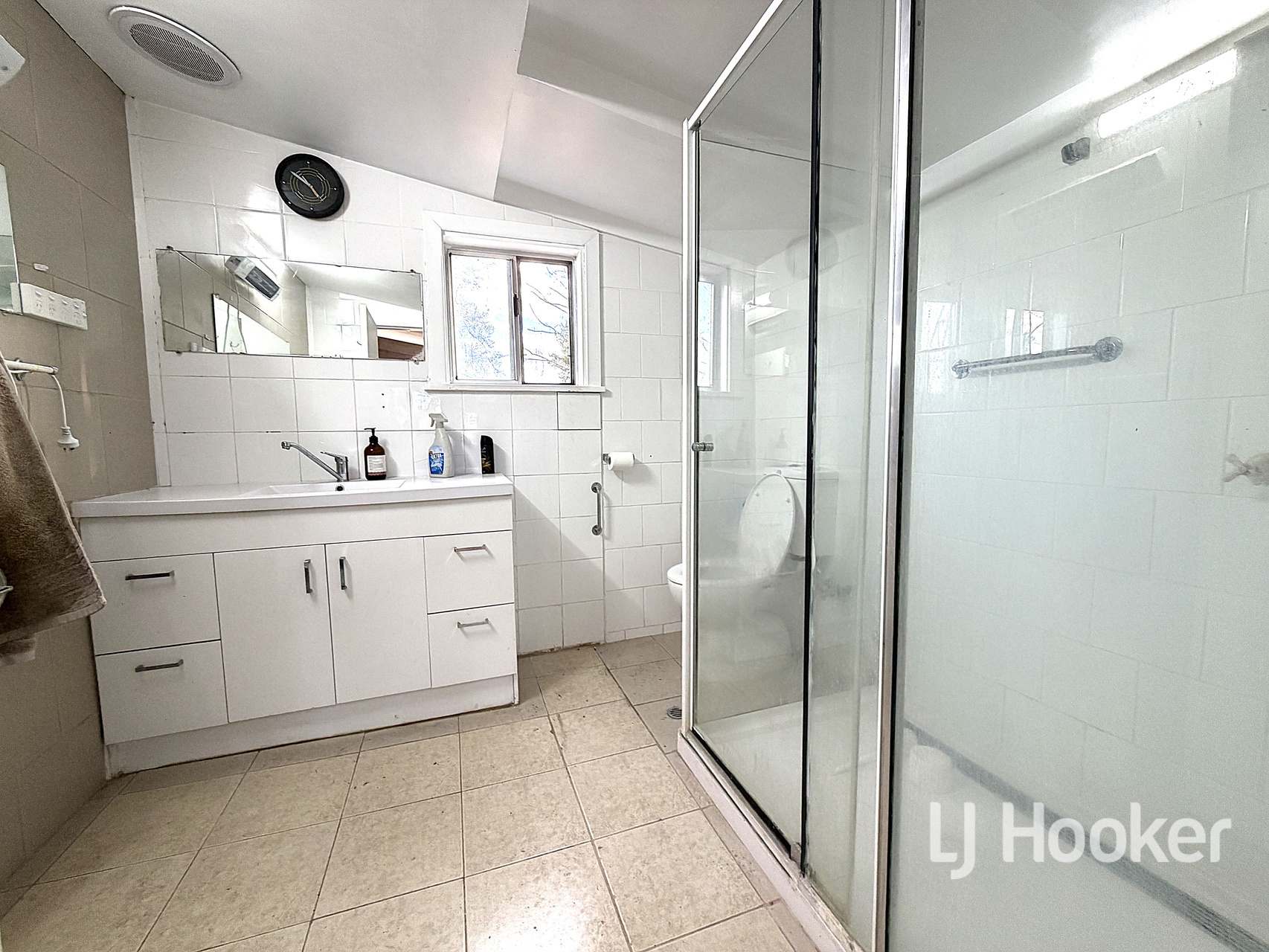 11 Swimming Pool Road, Tingha For Sale by Farmbuy.com - image 3