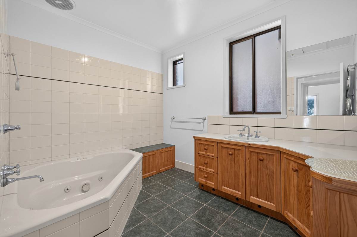 266 Somerton Park Road, Sale For Sale by Farmbuy.com - image 12
