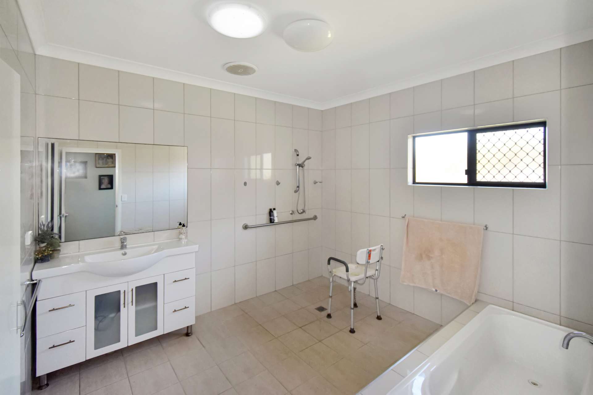 17-19 Usher Road, Mount Julian Auction by Farmbuy.com - image 12