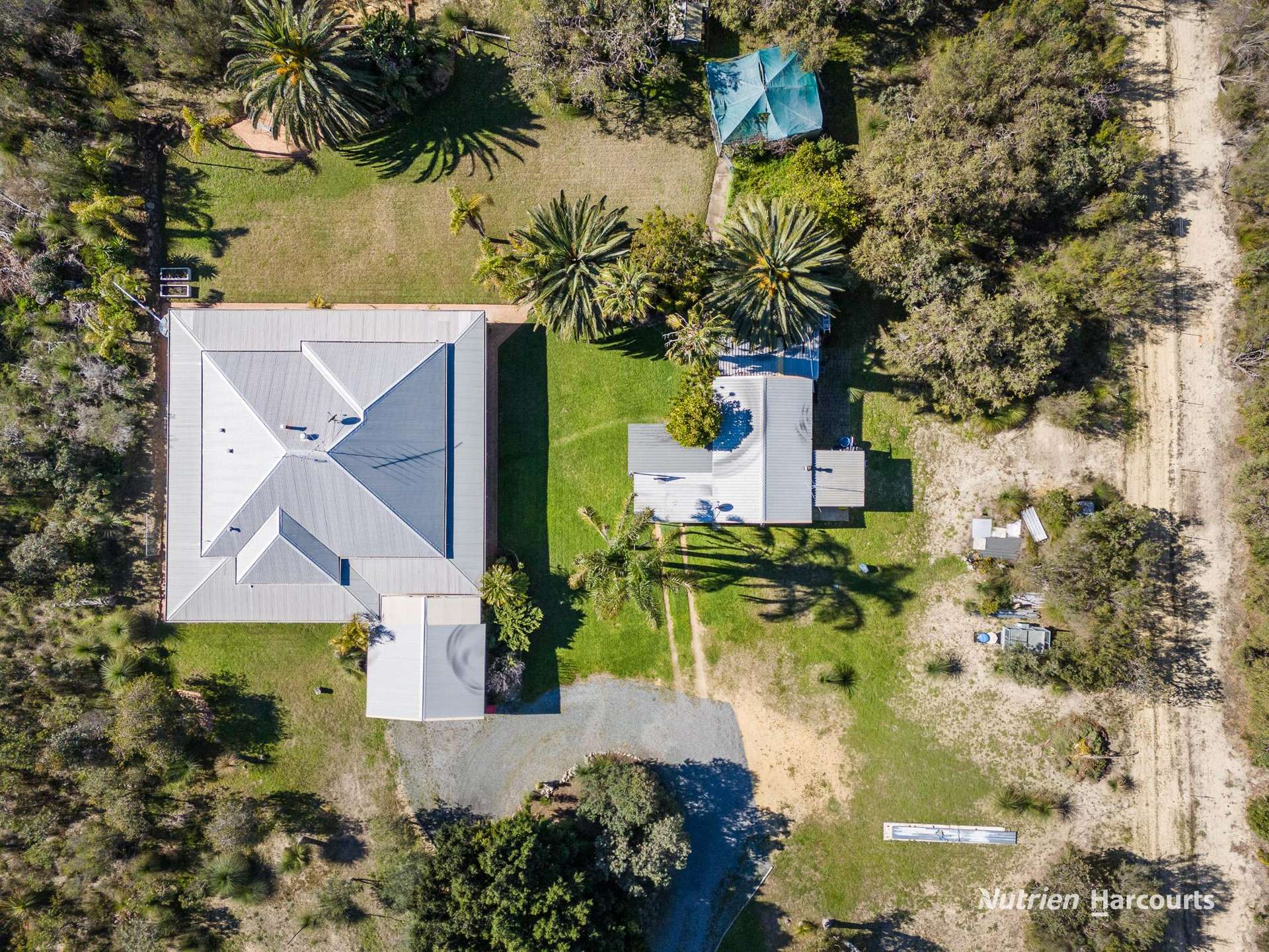74 Birdwood Drive, Woodridge For Sale by Farmbuy.com - image 27