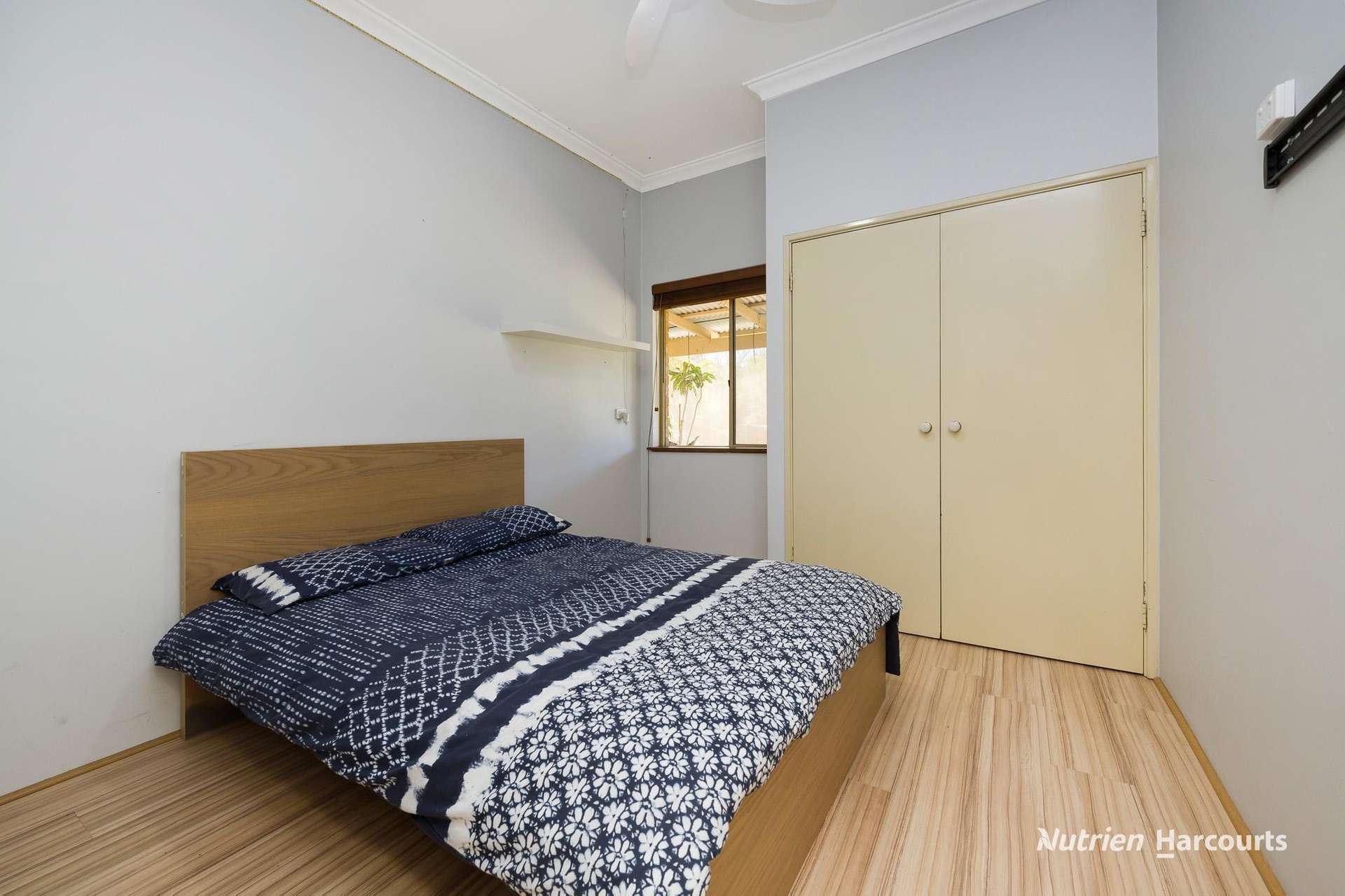 74 Birdwood Drive, Woodridge For Sale by Farmbuy.com - image 17