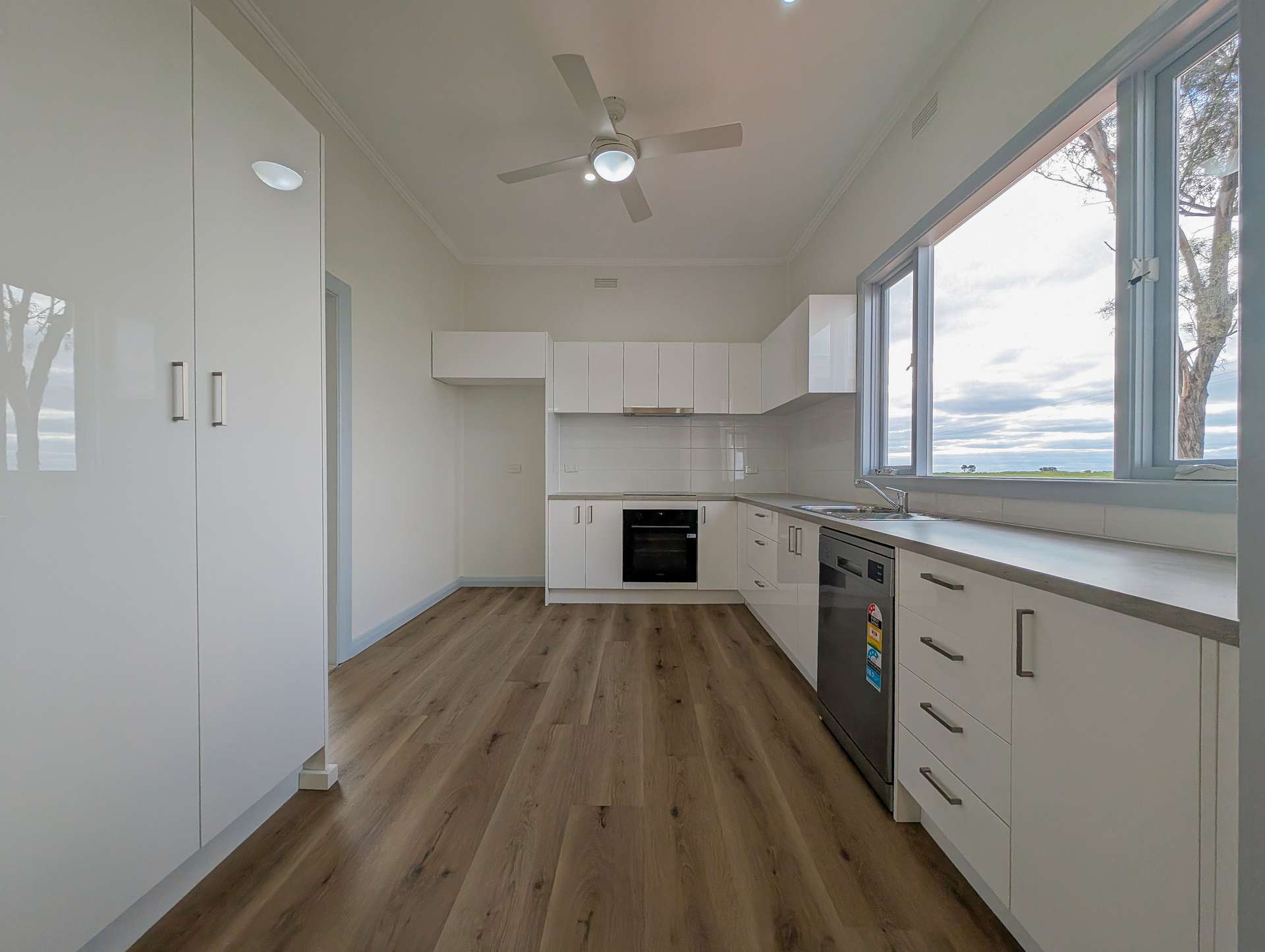 1298 Kerang-Murrabit Road, Kerang For Sale by Farmbuy.com - image 6