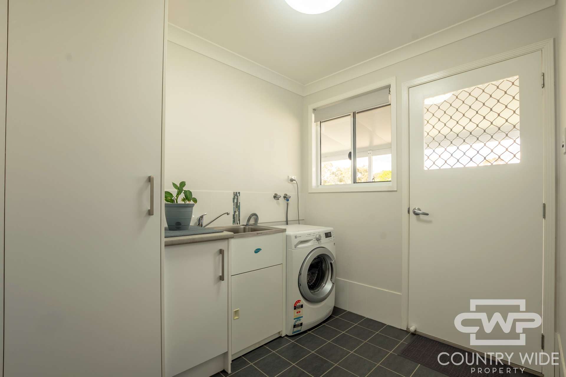 22 Inverell Road, Emmaville For Sale by Farmbuy.com - image 13