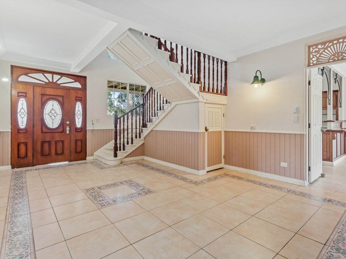 202 San Fernando Drive, Worongary For Sale by Farmbuy.com - image 13