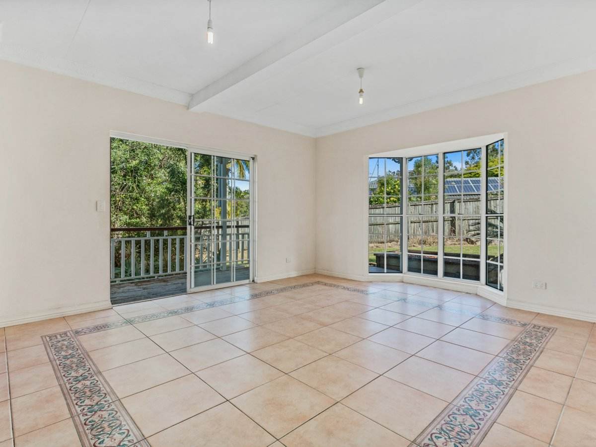 202 San Fernando Drive, Worongary For Sale by Farmbuy.com - image 6