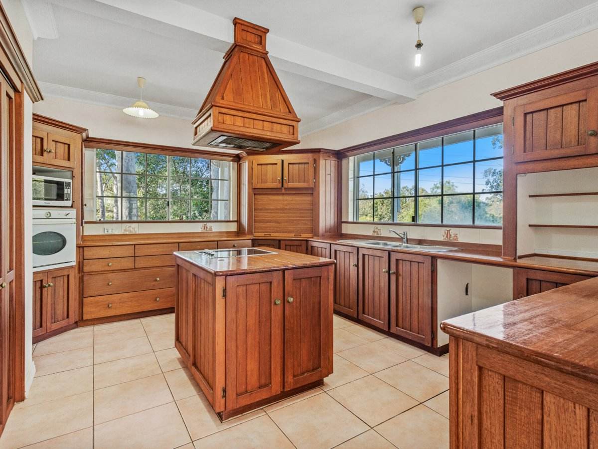 202 San Fernando Drive, Worongary For Sale by Farmbuy.com - image 4